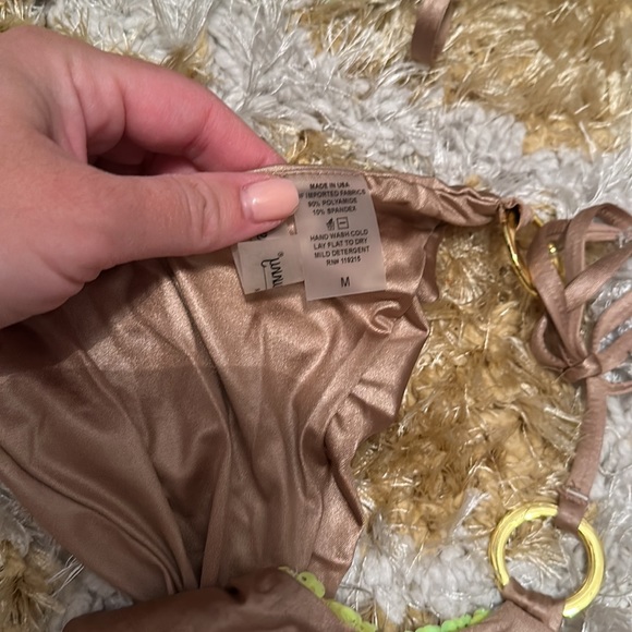 Beach bunny Siren Bikini - Picture 4 of 6